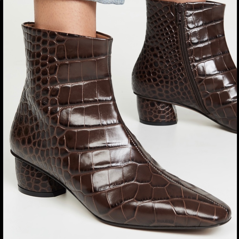 LOQ Matea Booties